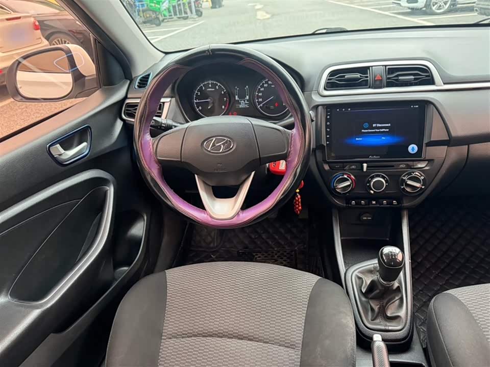 Hyundai Rena
