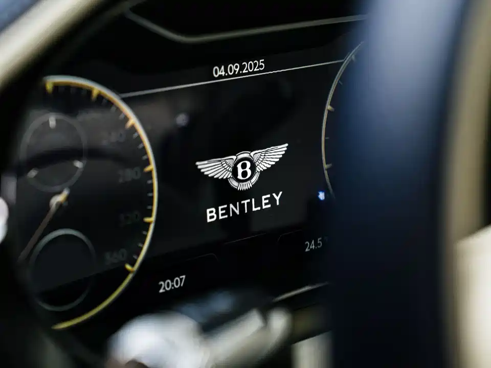 Bentley Flying