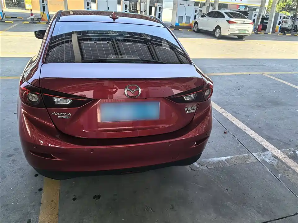 Mazda 3 Angkesaila