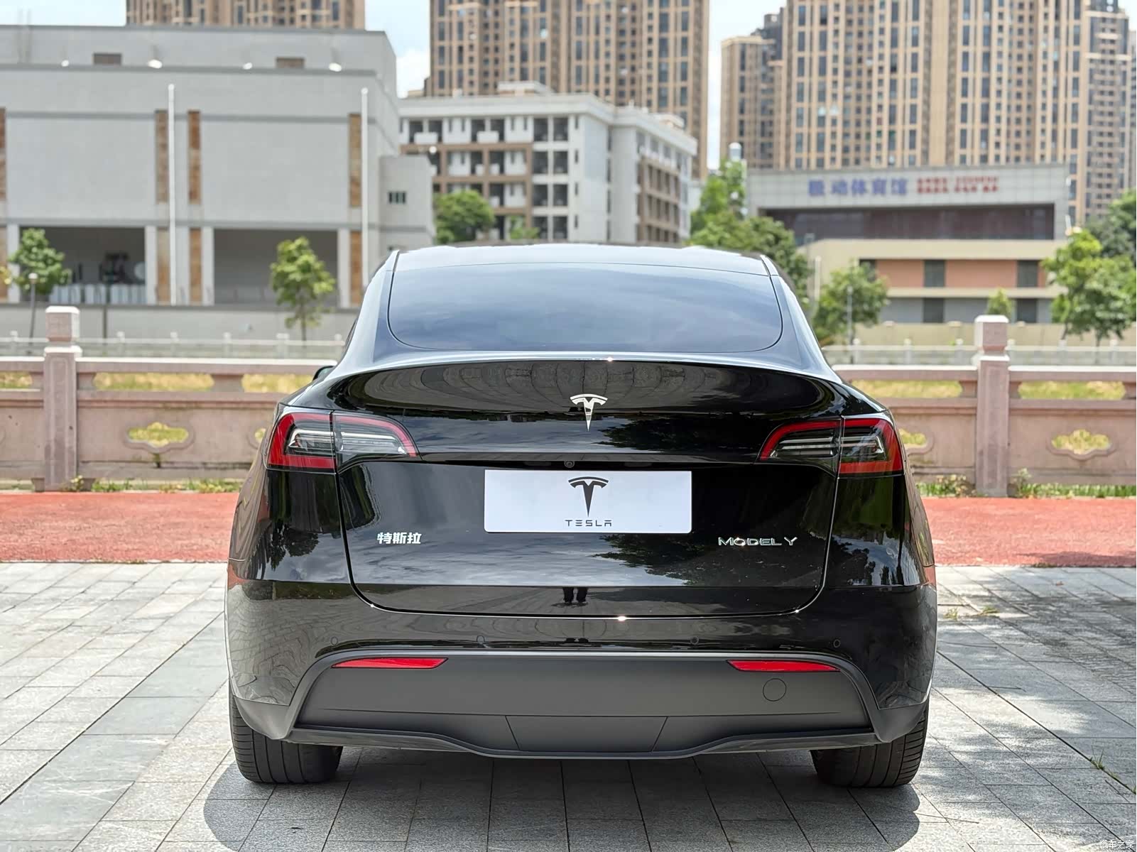 Tesla Model Y, 2021 8