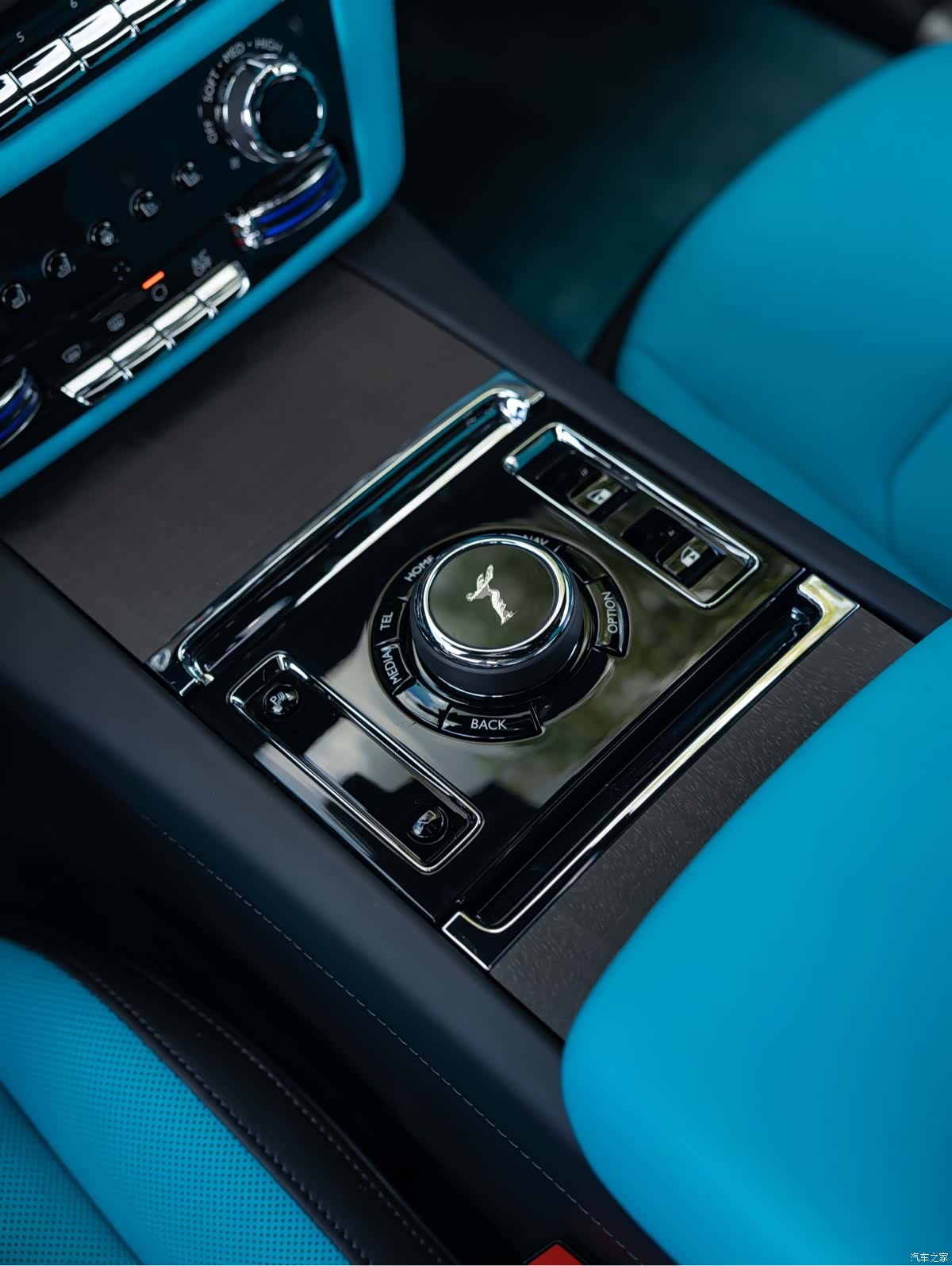 Rolls-Royce Spectre, 2024 16