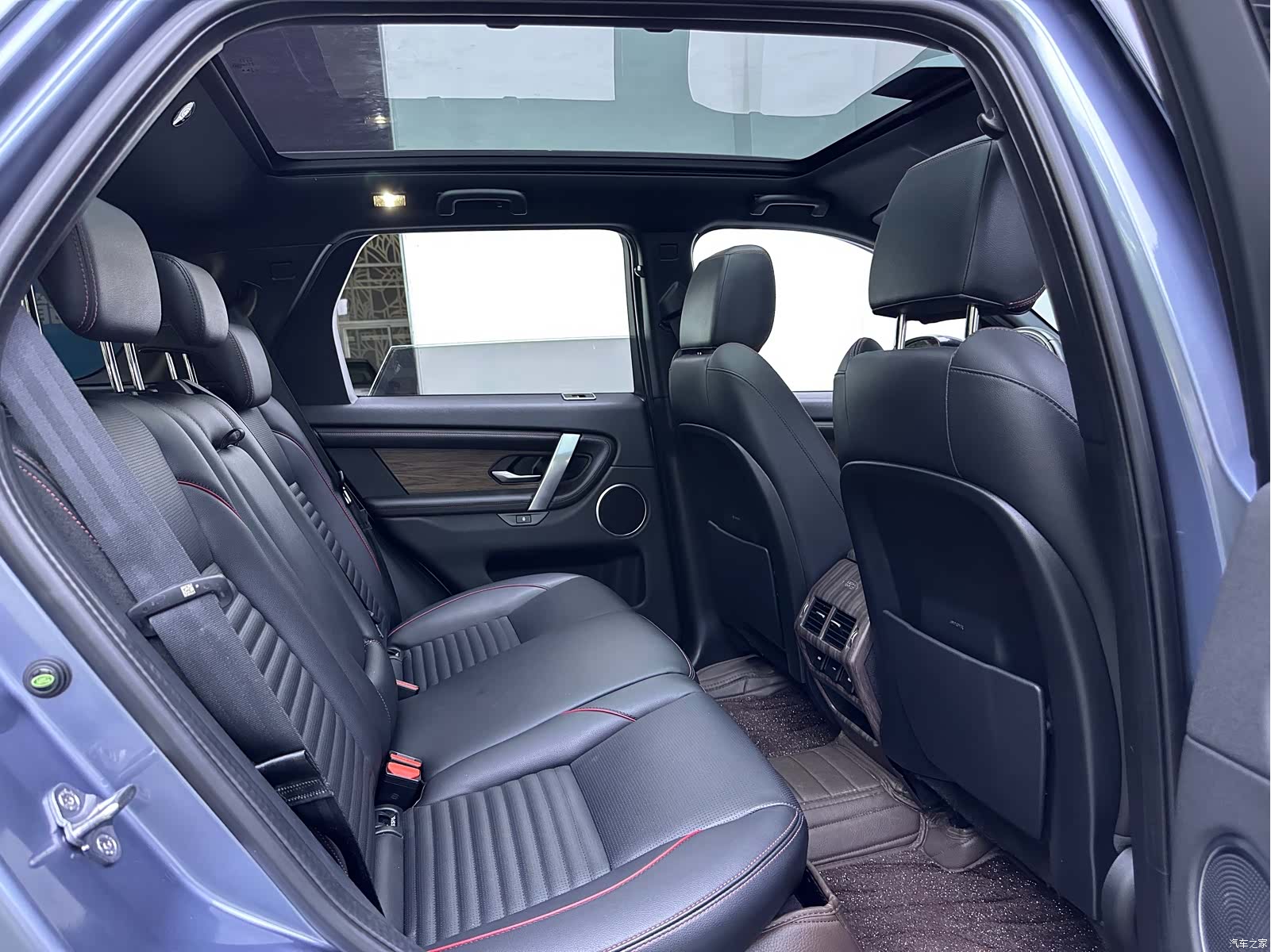 Land Rover Discovery, 2020 13