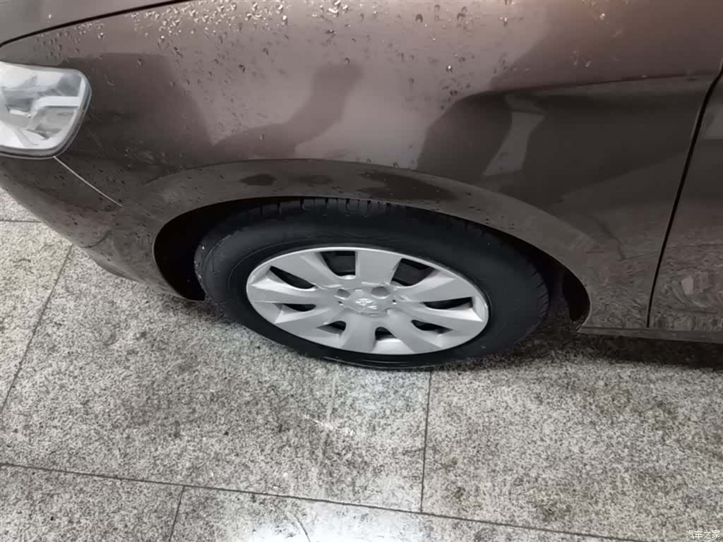 Peugeot 301, 2016 23