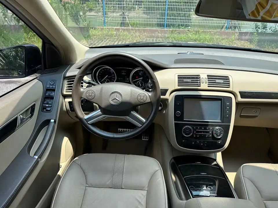 Mercedes-Benz R-class