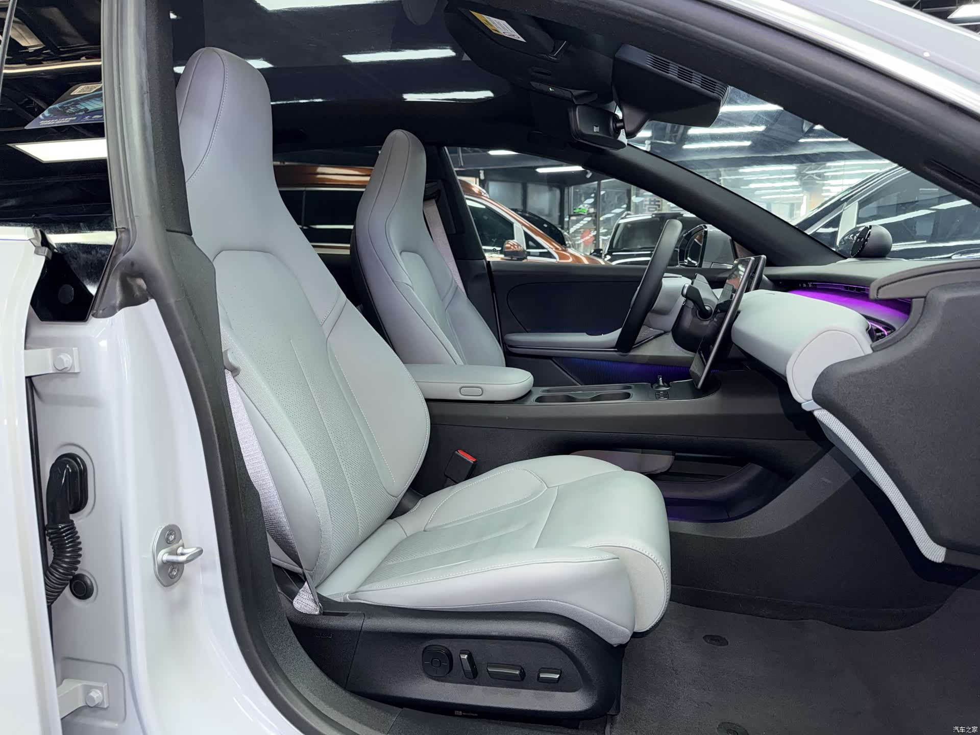 NIO ET5, 2024 10