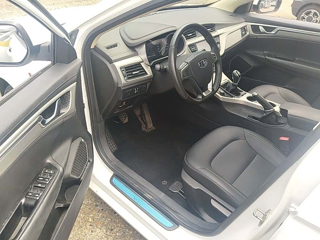 Geely Emgrand, 2017 16