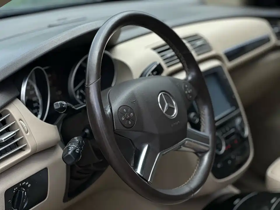 Mercedes-Benz R-class