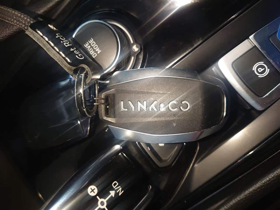 Lynk & Co 03