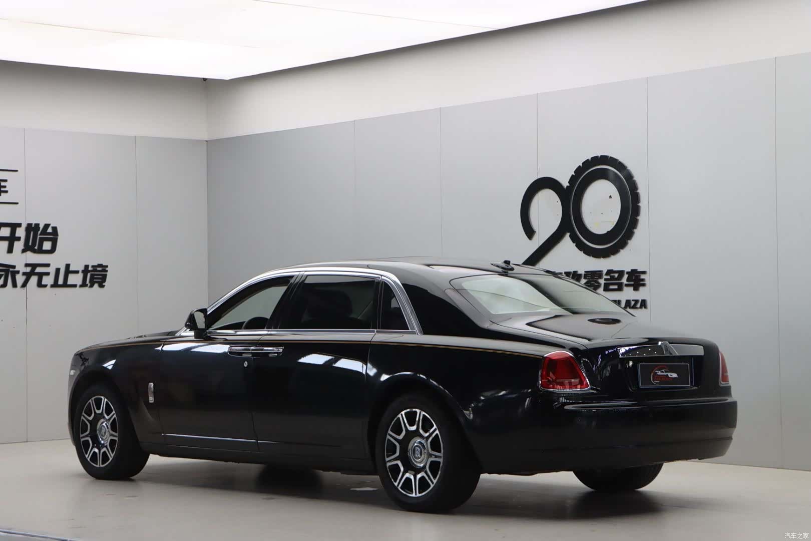 Rolls-Royce Ghost, 2014 32