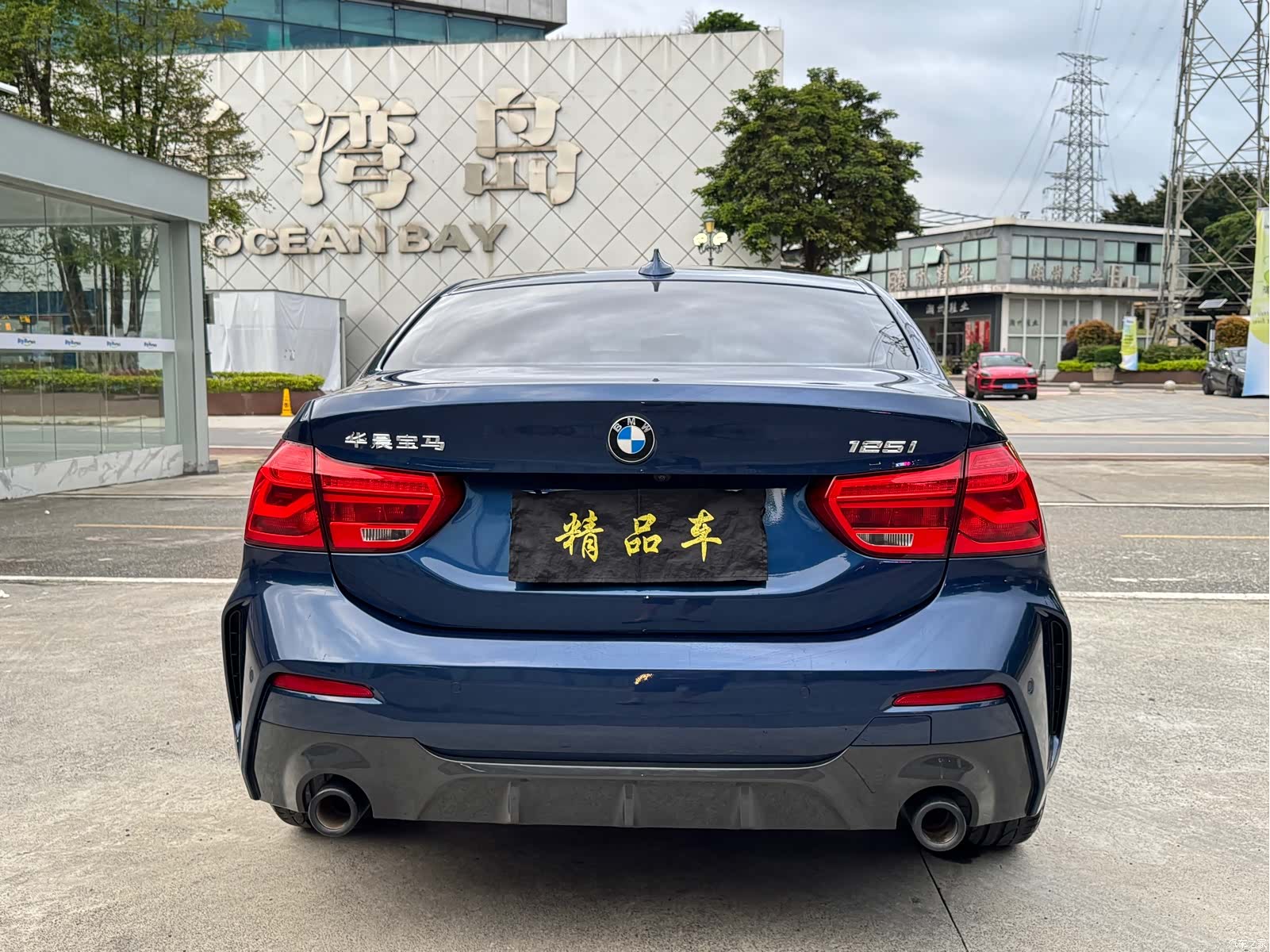 BMW 1 Series, 2022 все фото