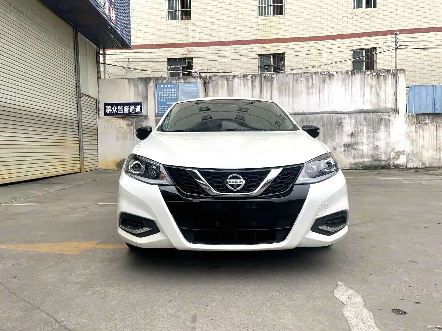 Nissan Tiida, 2022 7