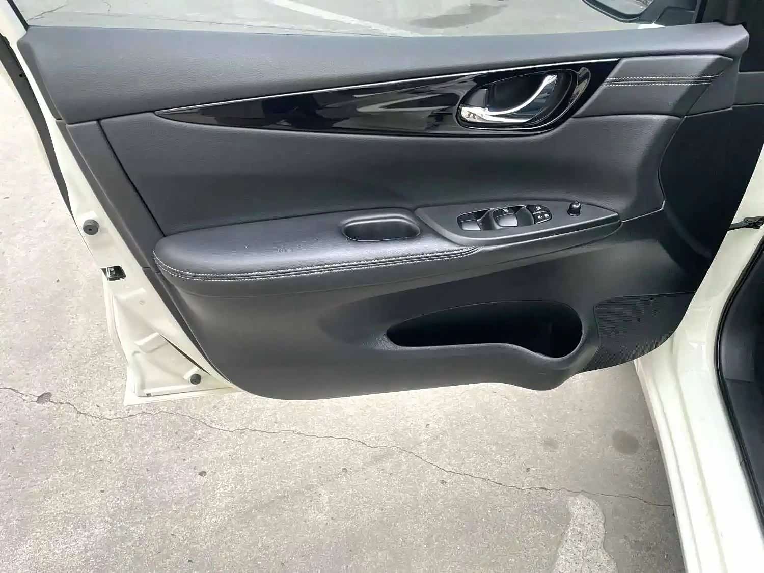 Nissan Tiida, 2022 17