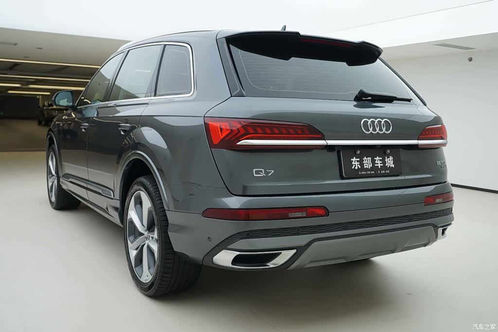 Audi Q7, 2021 4