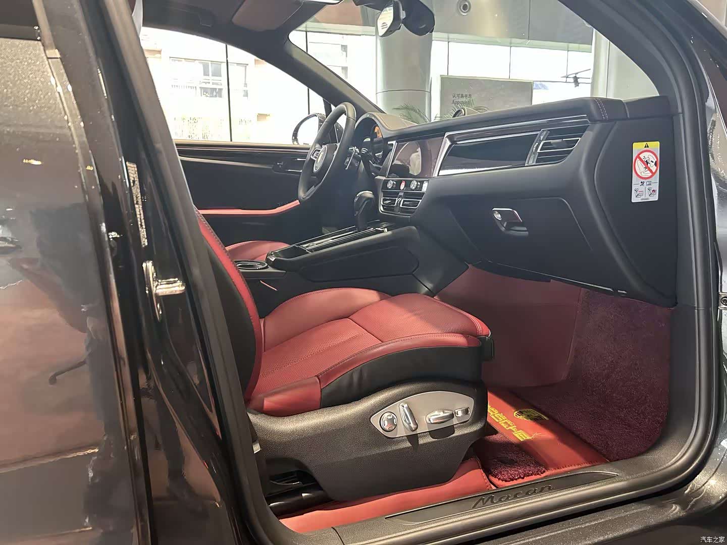 Porsche Macan, 2024 7