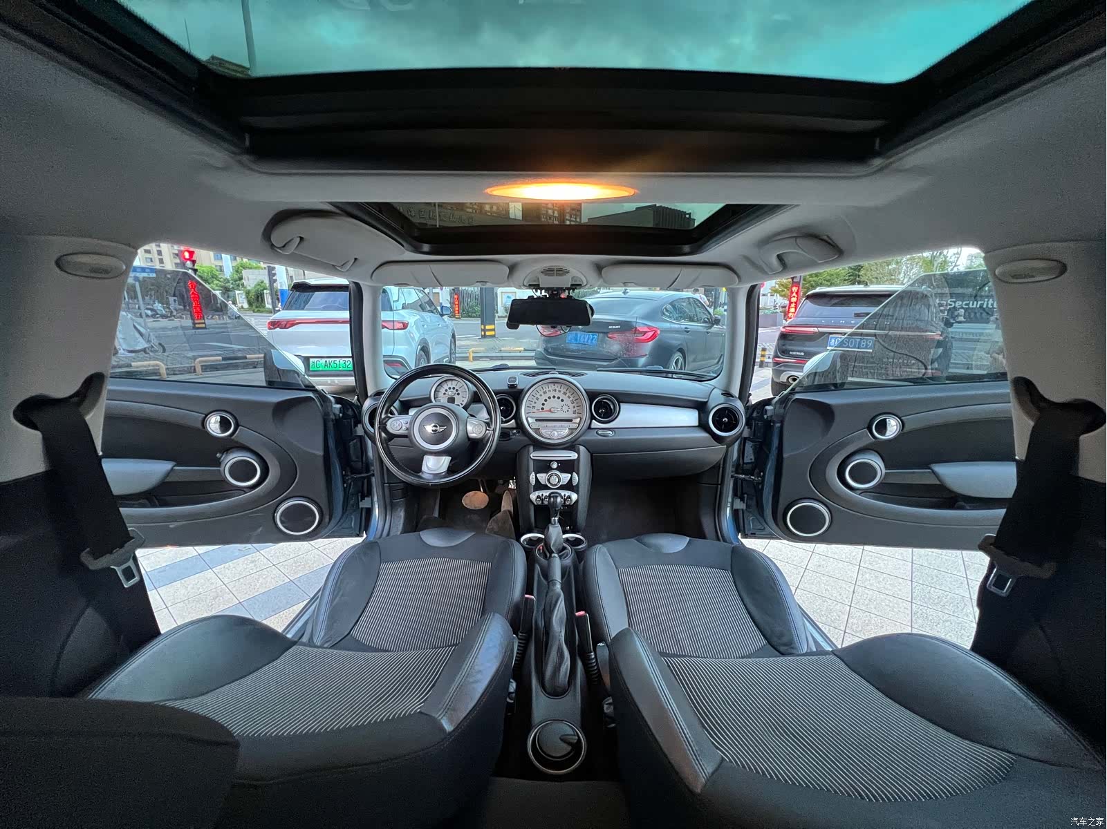 Mini Cooper, 2010 7
