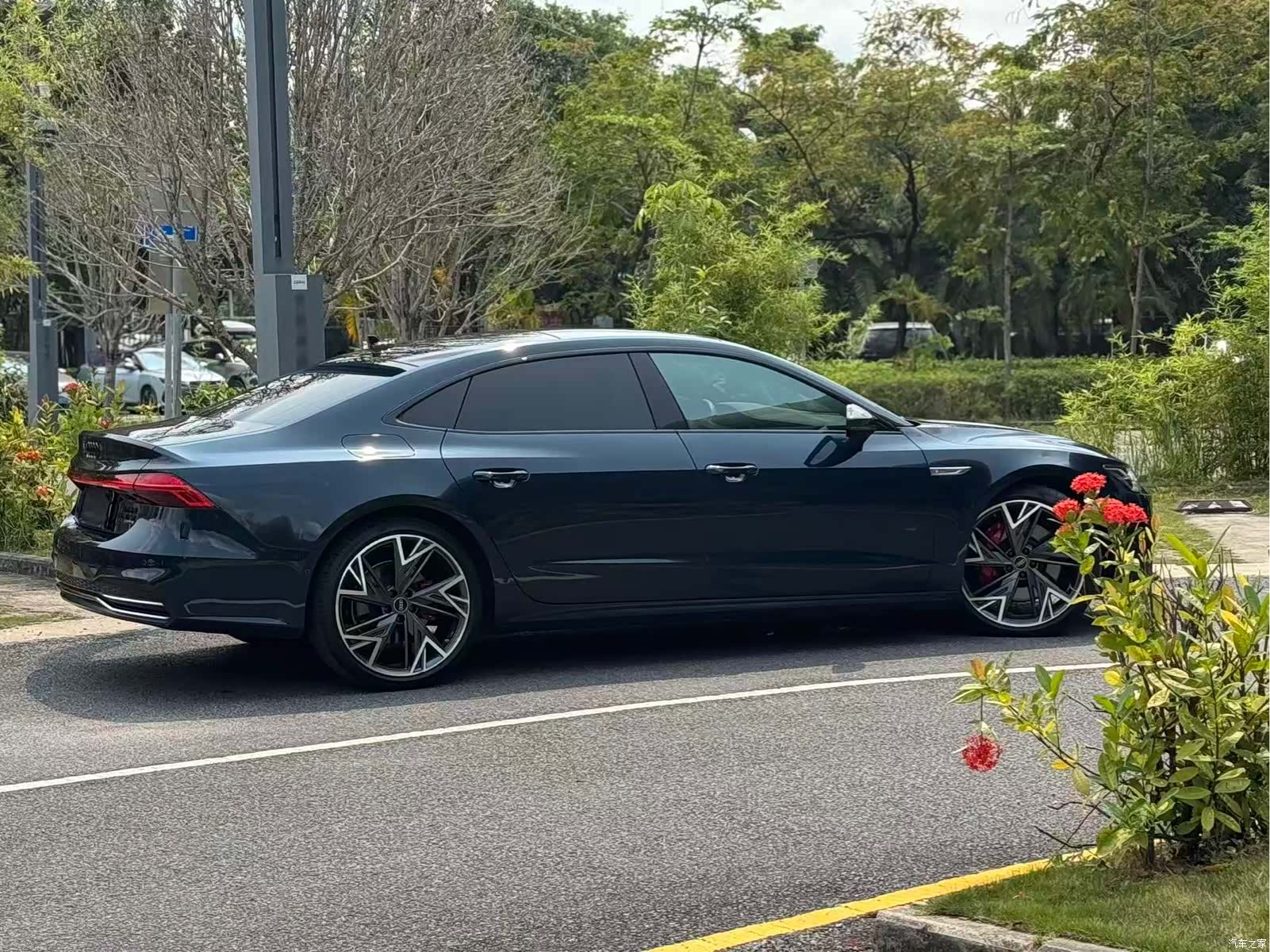 Audi A7L, 2022 18