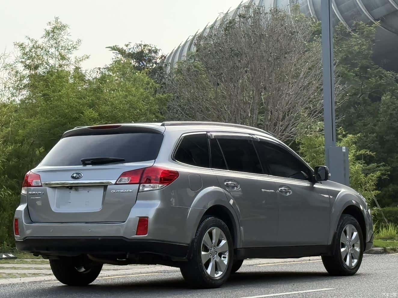 Subaru Outback, 2010 4