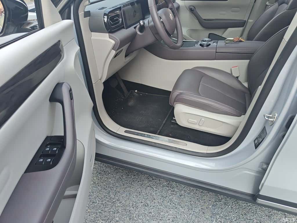 Leapmotor C11, 2025 12