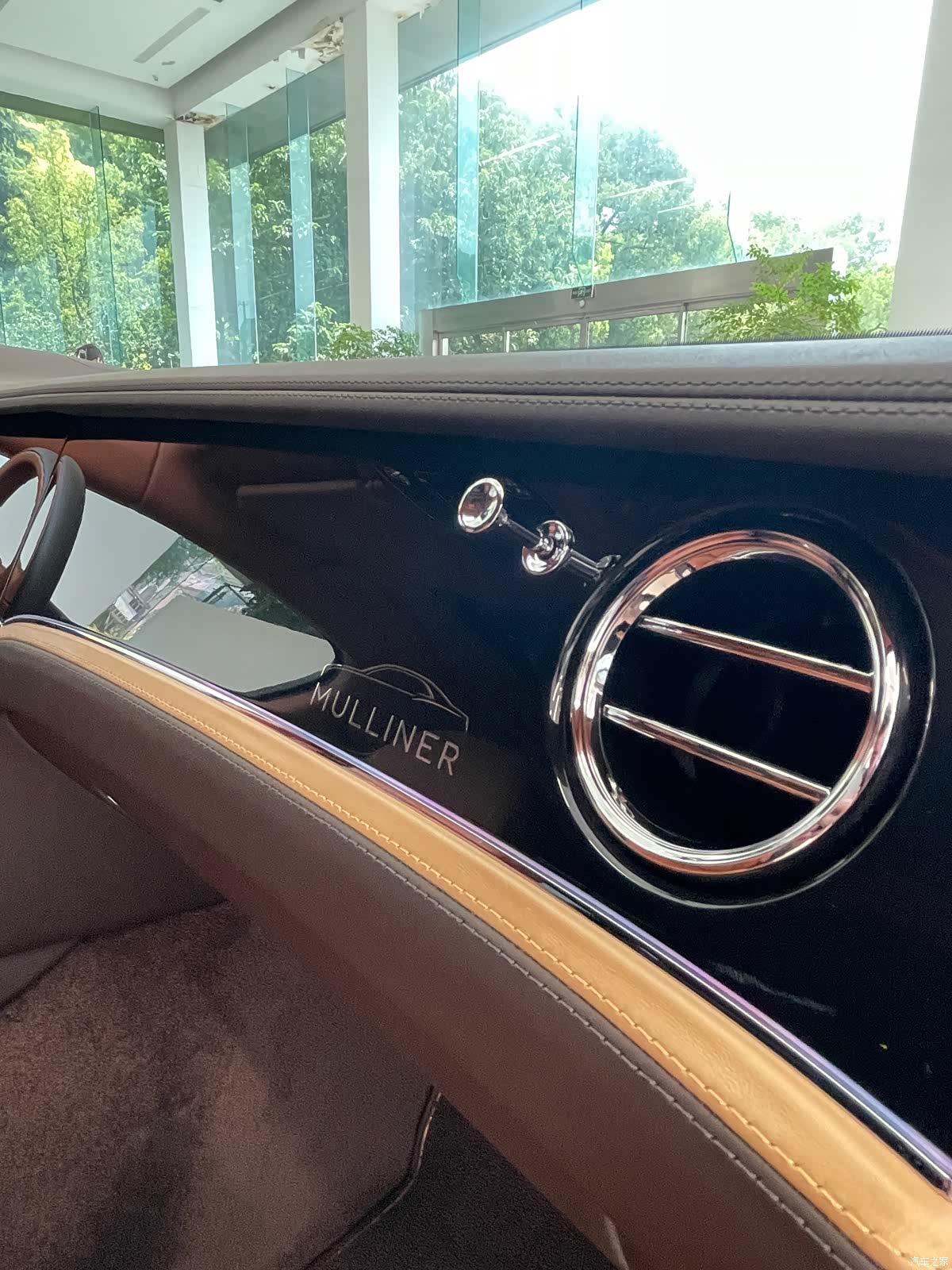 Bentley Flying Spur, 2022 14