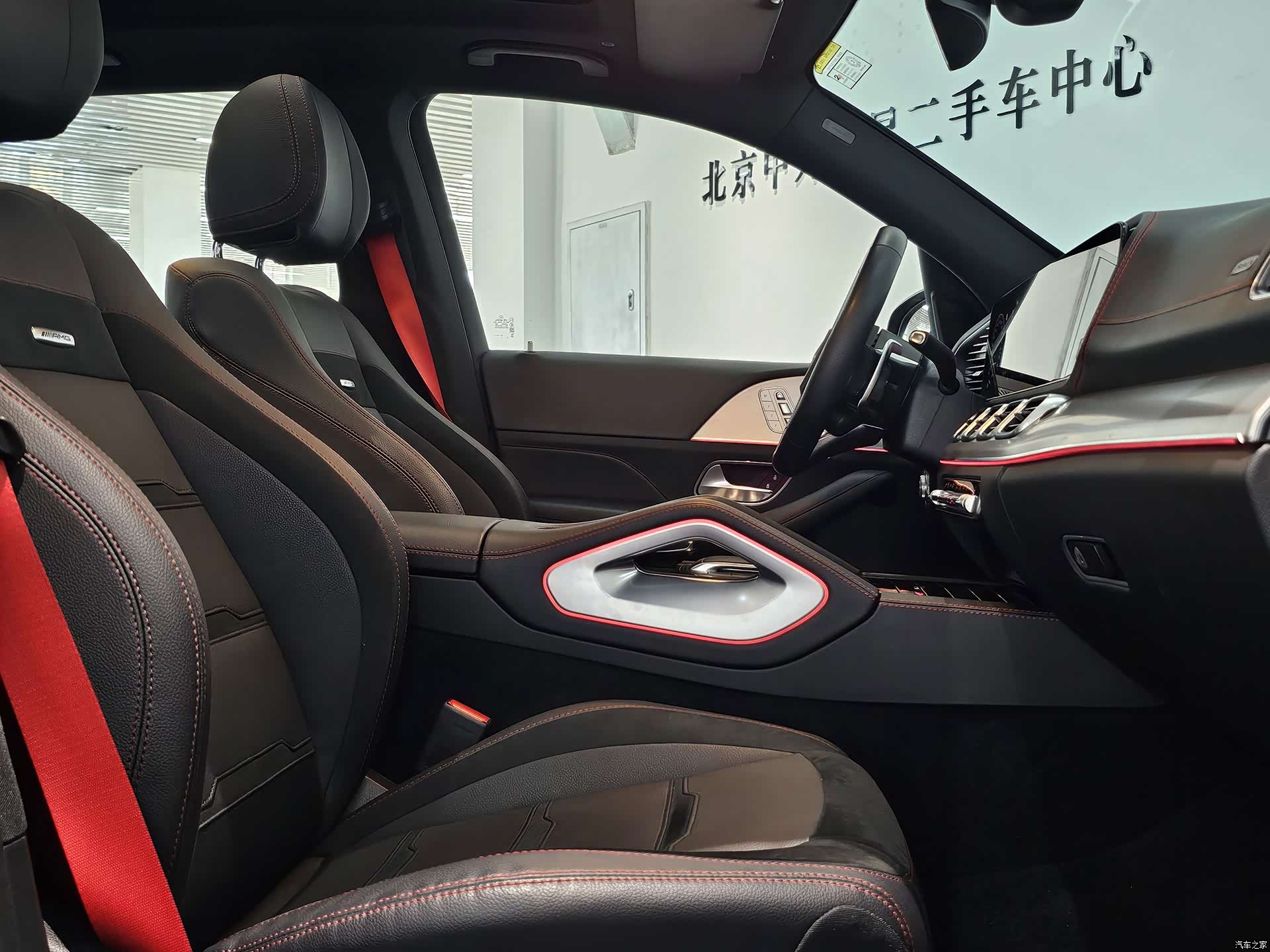 Mercedes-Benz GLE, 2025 12