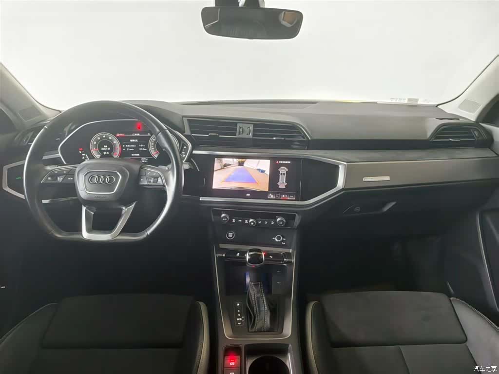 Audi Q3, 2023 все фото