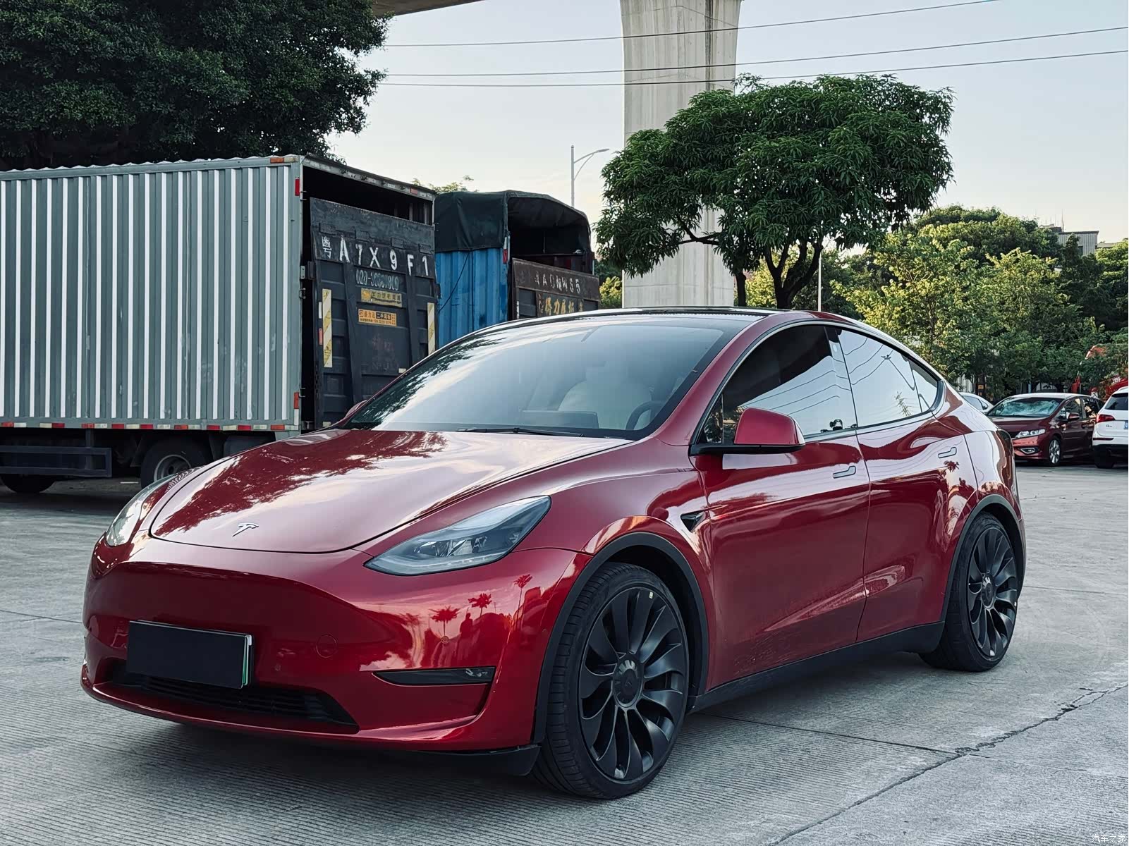 Tesla Model Y, 2022 1