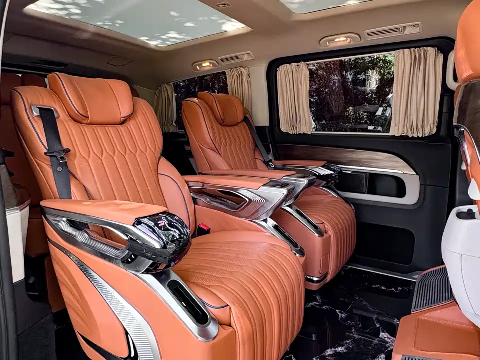 Mercedes-Benz V-class