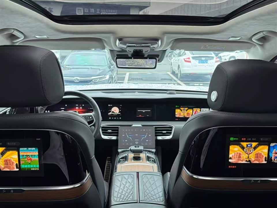 Hongqi E-HS9