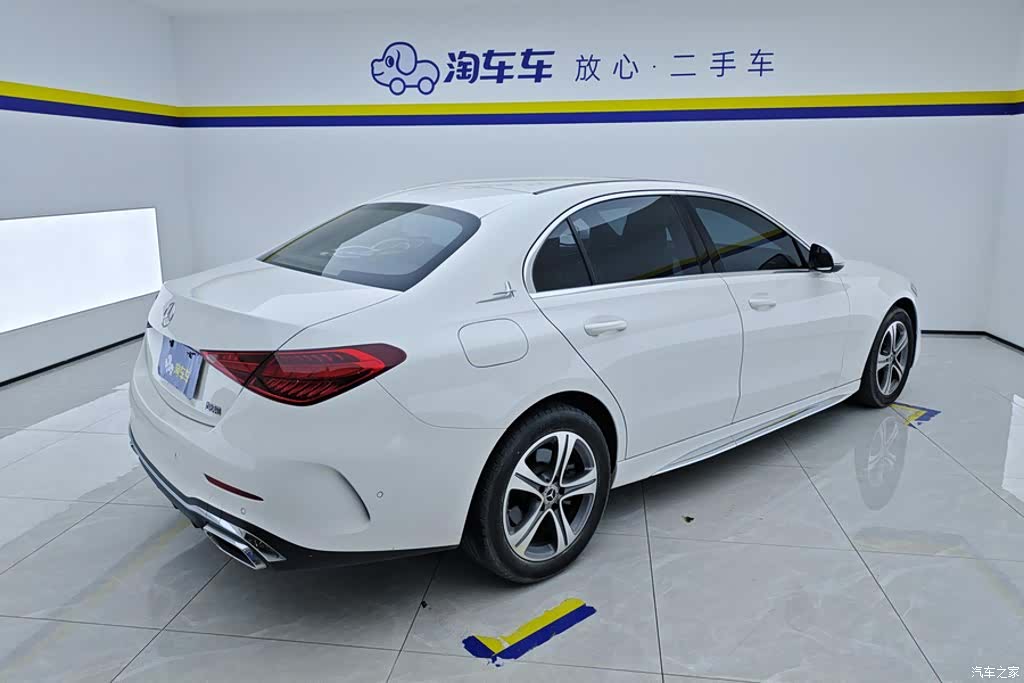 Mercedes-Benz C-Class, 2022 3