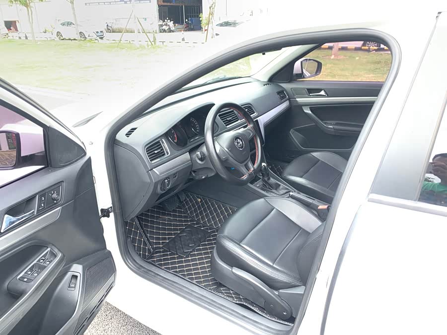 Volkswagen Lavida 2017, фото 6