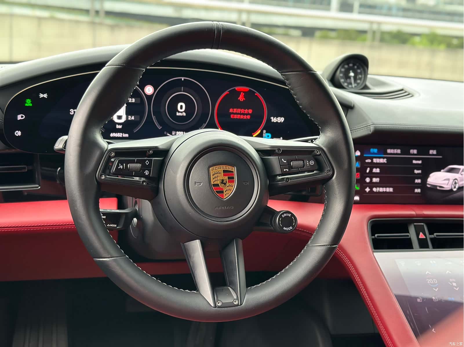 Porsche Taycan, 2021 8