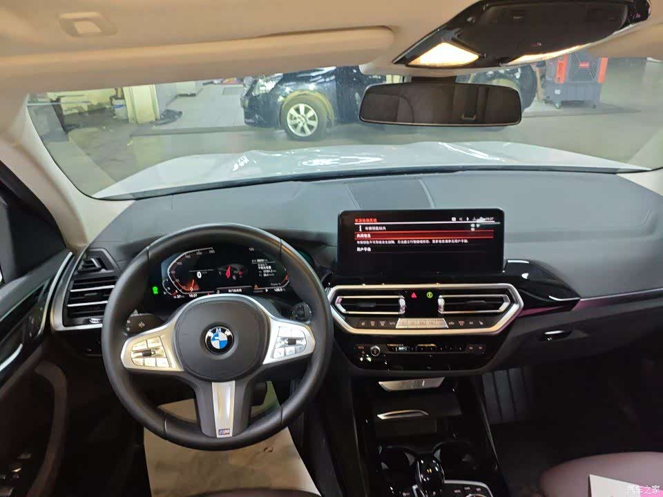 BMW X3, 2023 все фото
