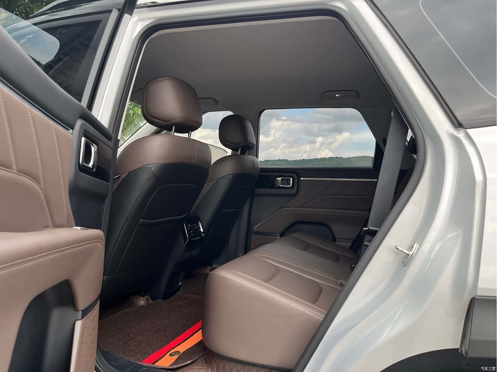Wuling 560, 2025 все фото