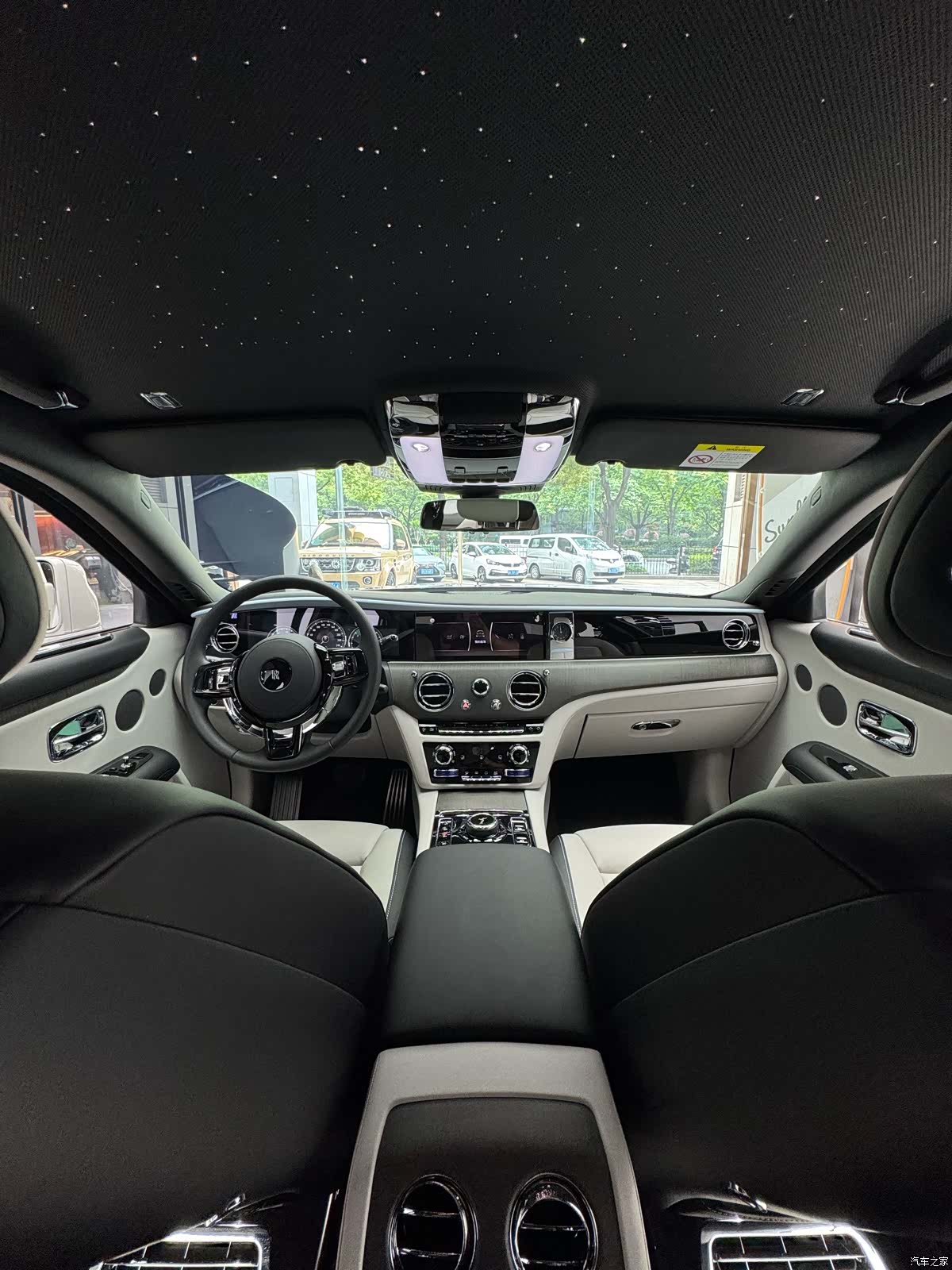 Rolls-Royce Ghost, 2023 19