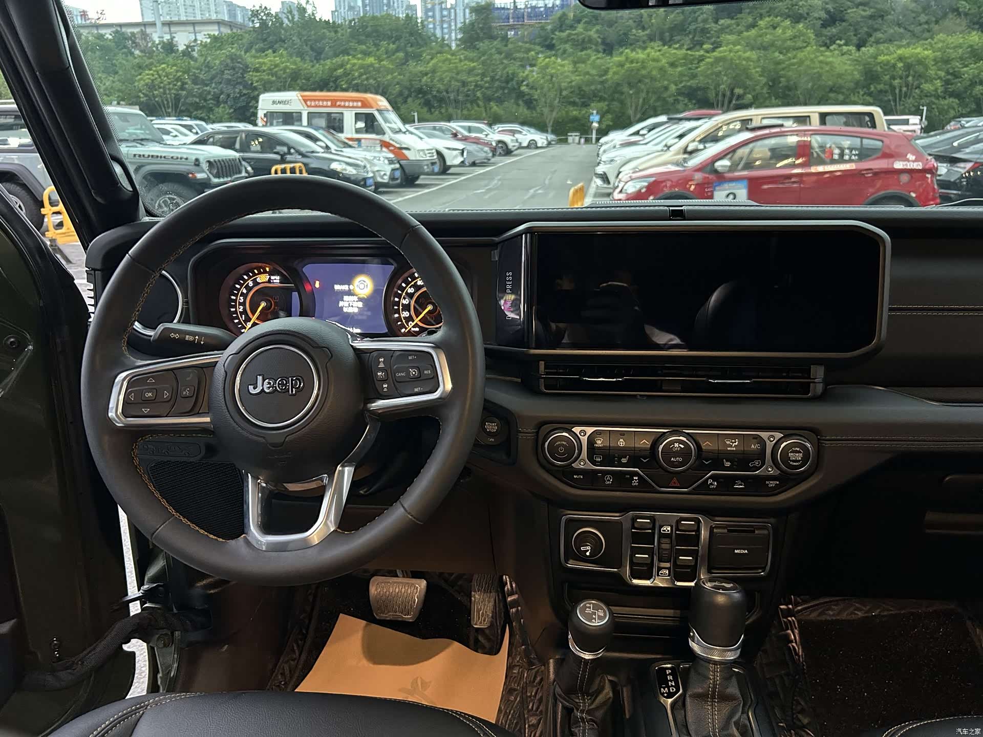 Jeep Wrangler, 2024 все фото