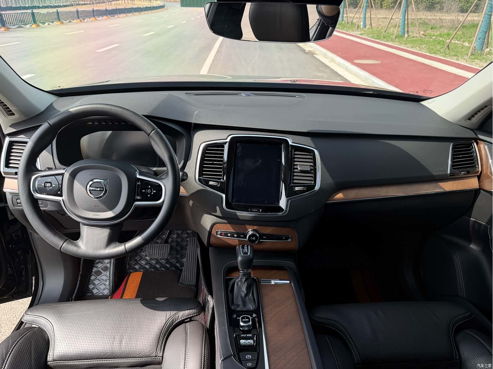 Volvo XC90, 2017 11