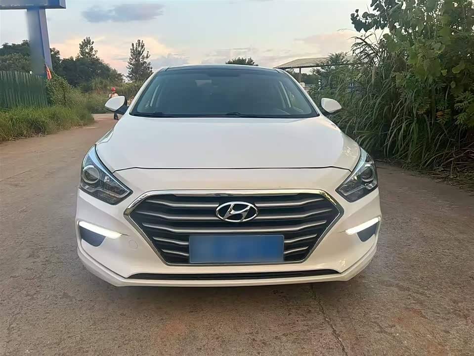 Hyundai Name picture