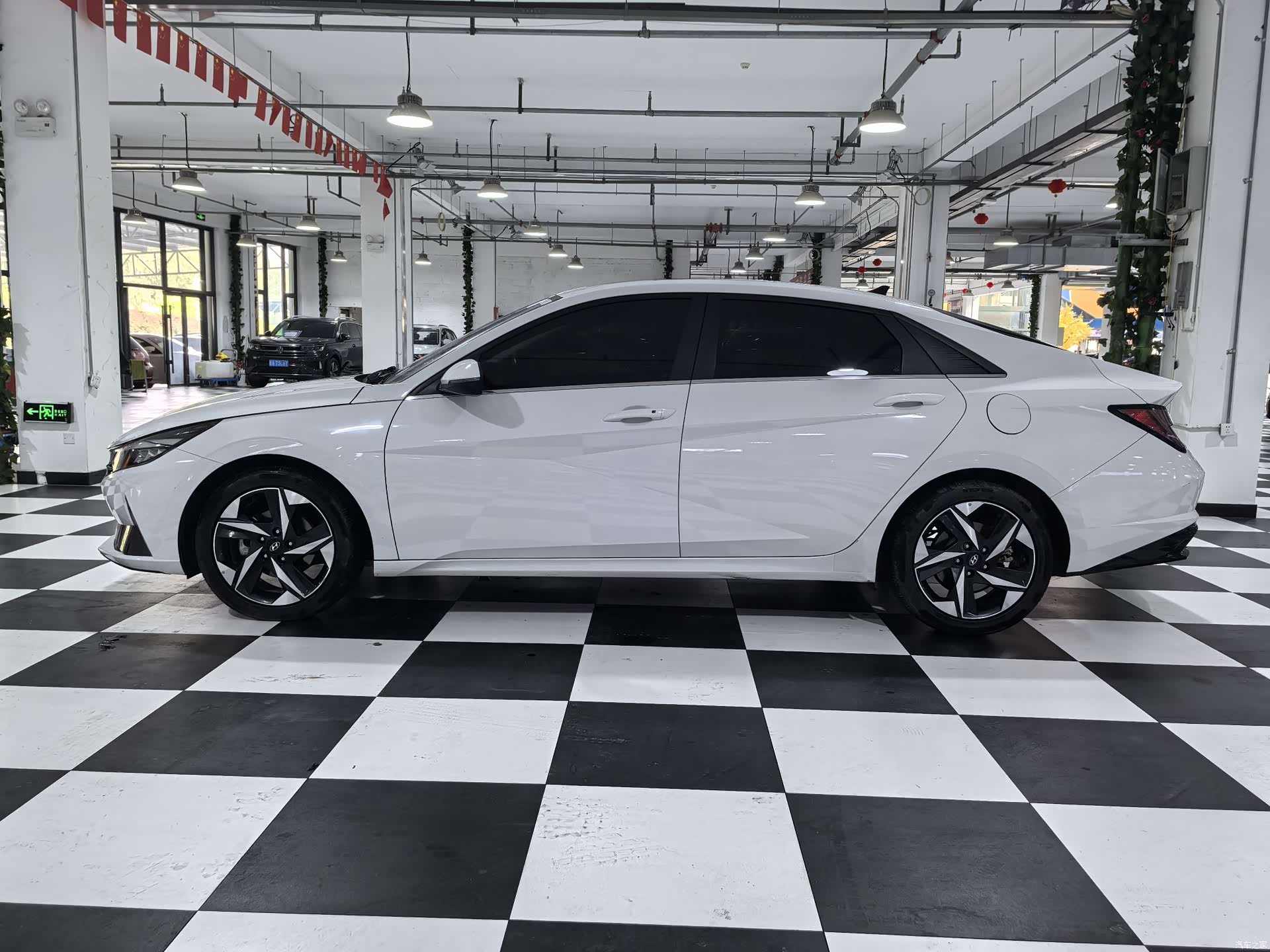 Hyundai Elantra, 2022 7