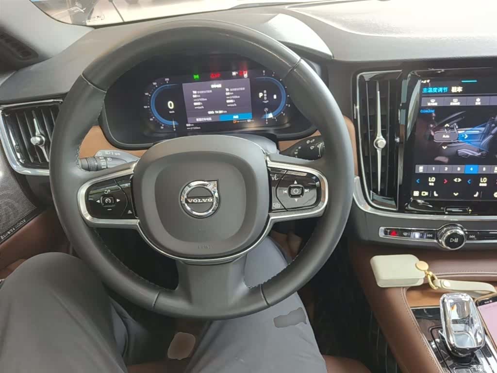 Volvo S90, 2023 10