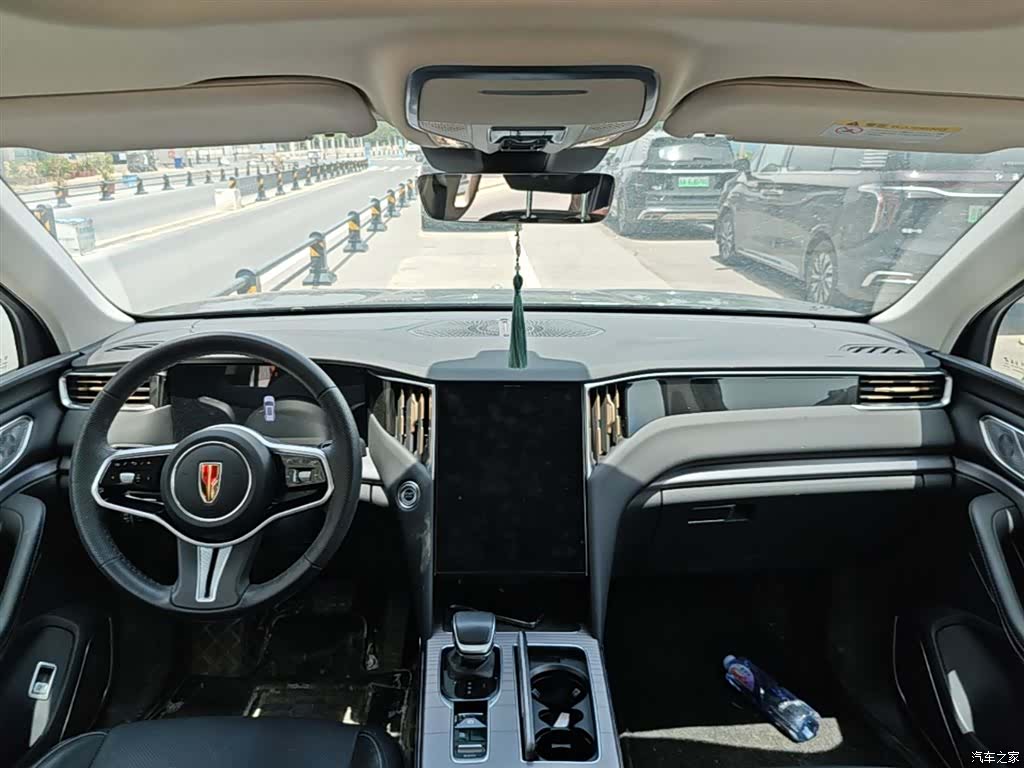 Hongqi HS7, 2024 10