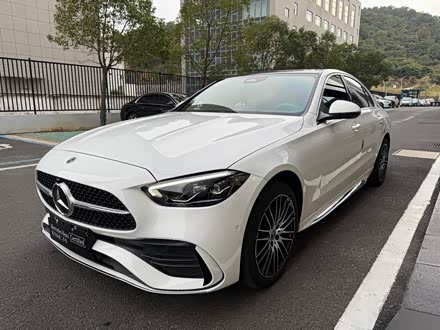 ���¶��ֱ���C�� 2024�� C 260 L �˶���