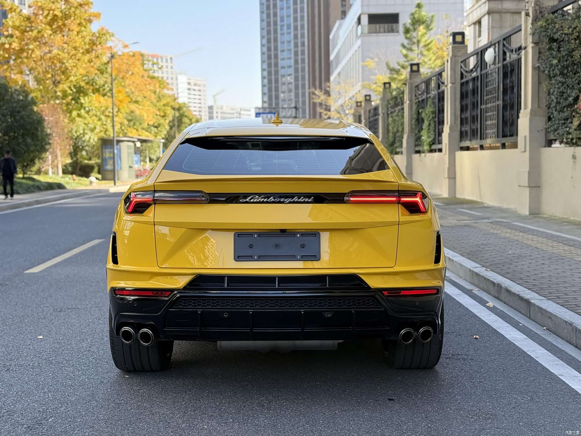 Lamborghini Urus, 2022 4