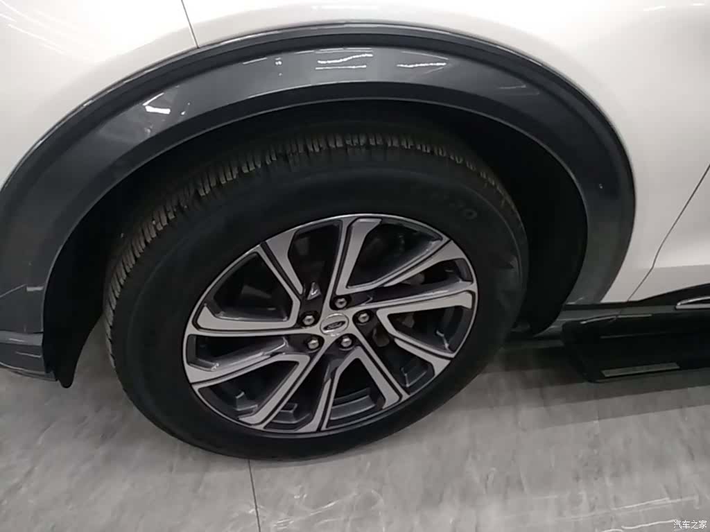 Ford Explorer, 2022 23