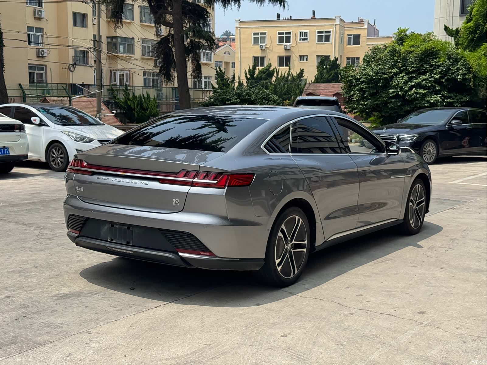 BYD Han, 2022 4