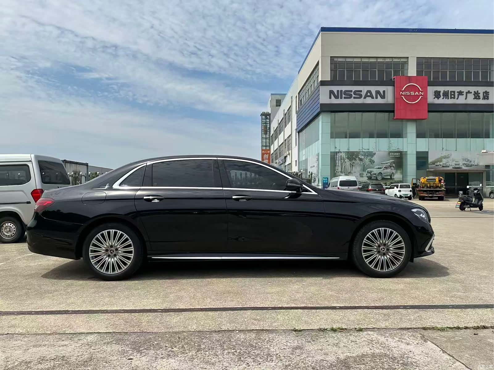 Mercedes-Benz E-Class, 2022 13