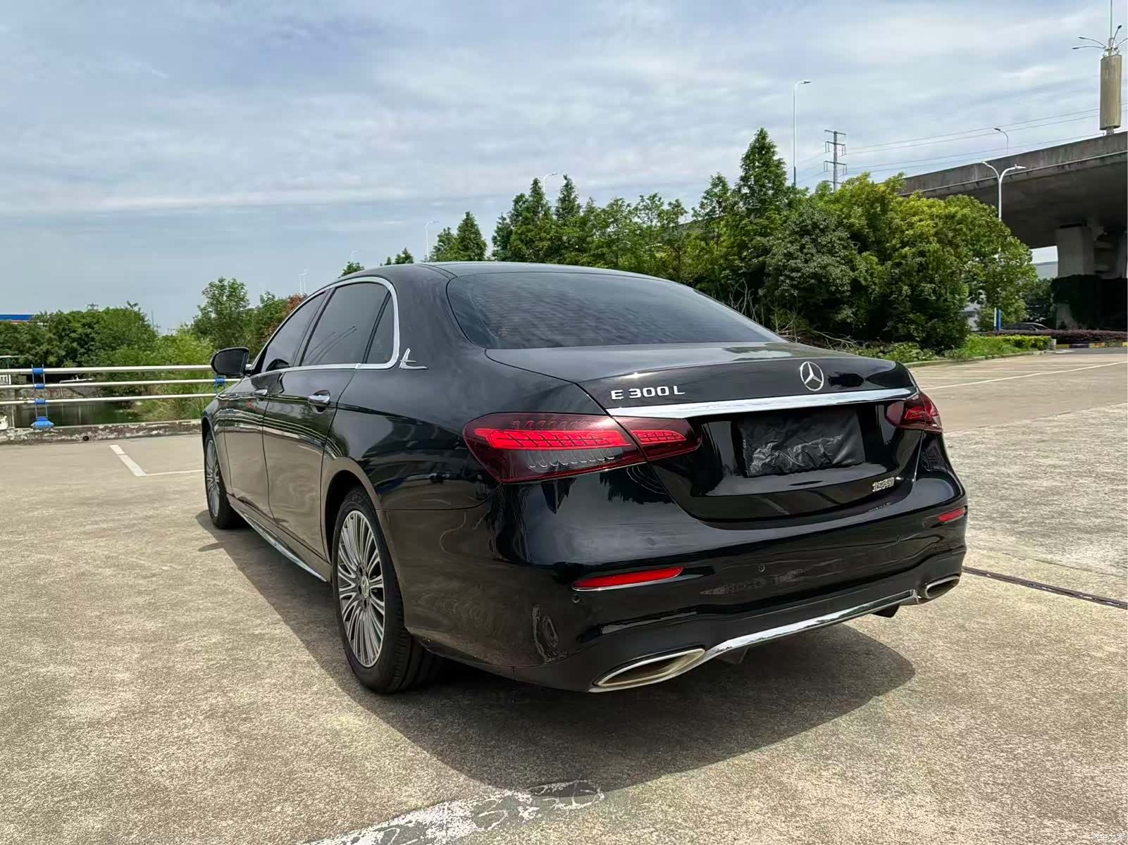Mercedes-Benz E-Class, 2022 16