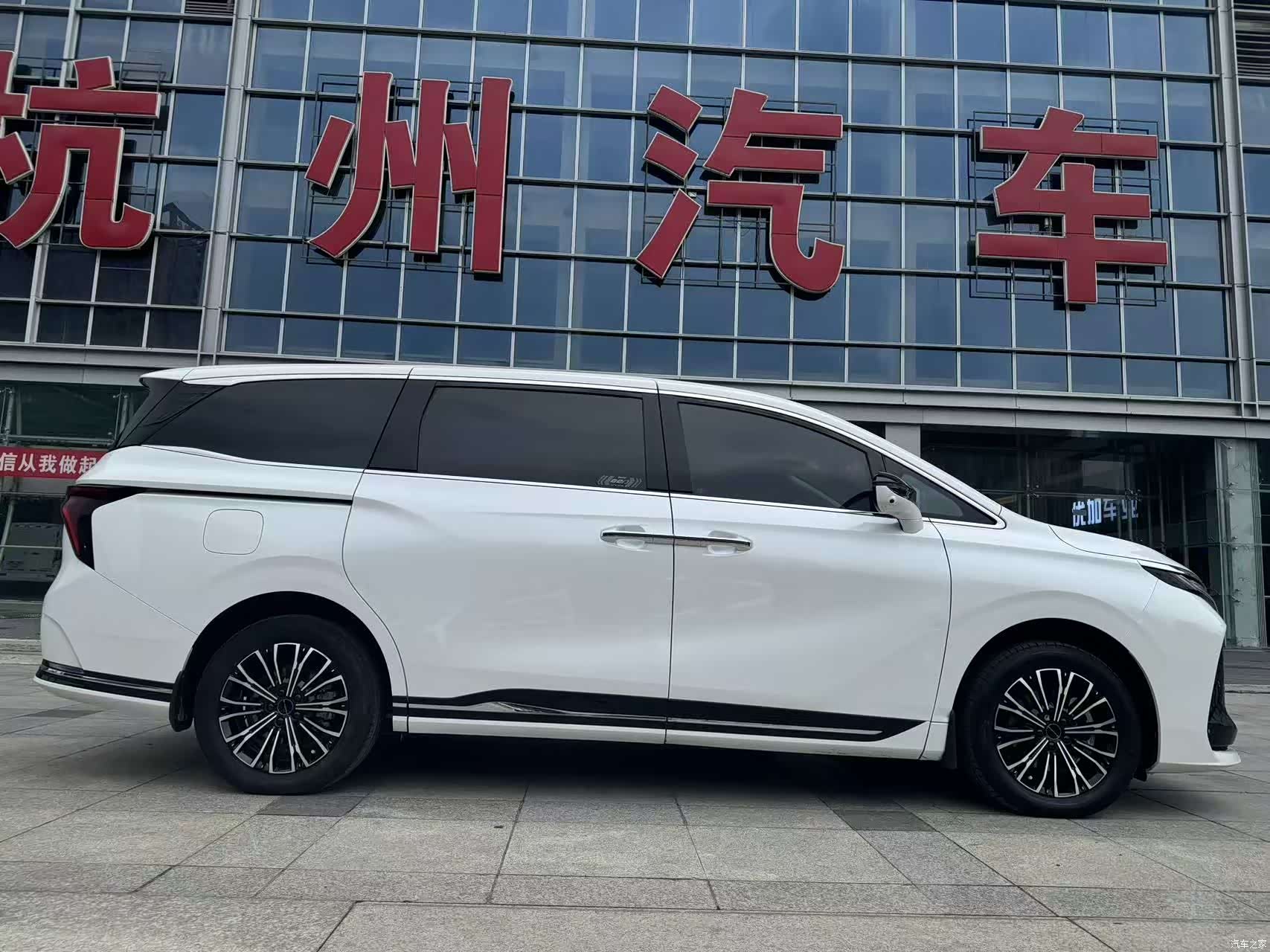 DongFeng V9, 2024 4