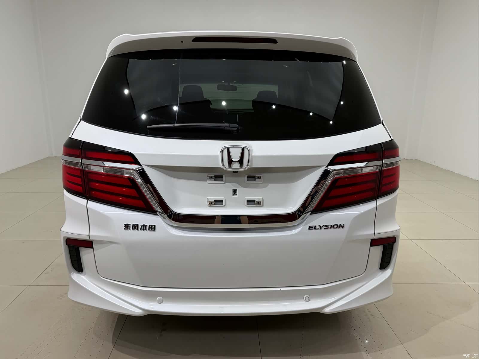 Honda Elysion, 2018 все фото