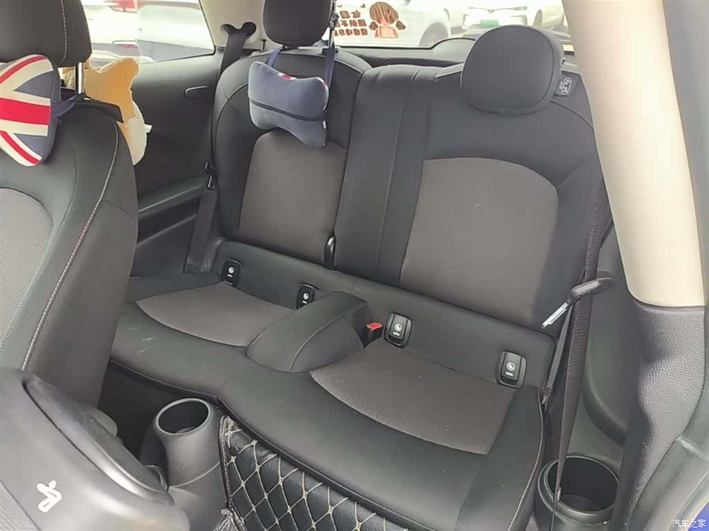 Mini ONE, 2020 17