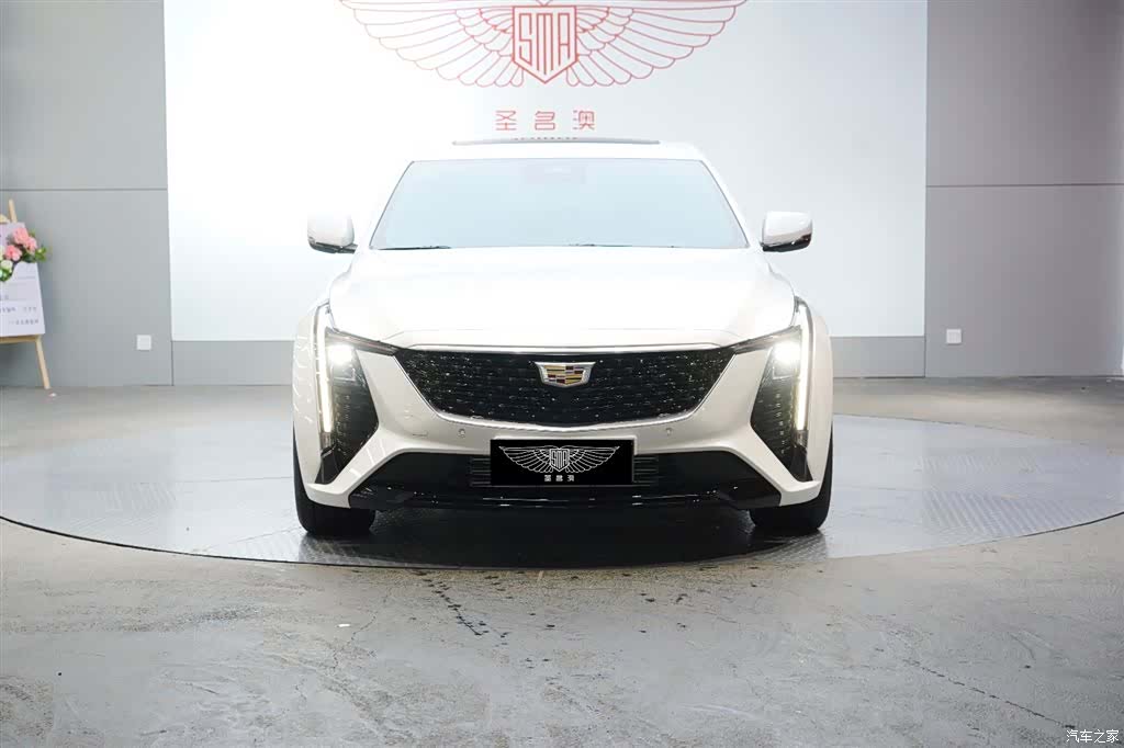Cadillac CT5, 2024 2